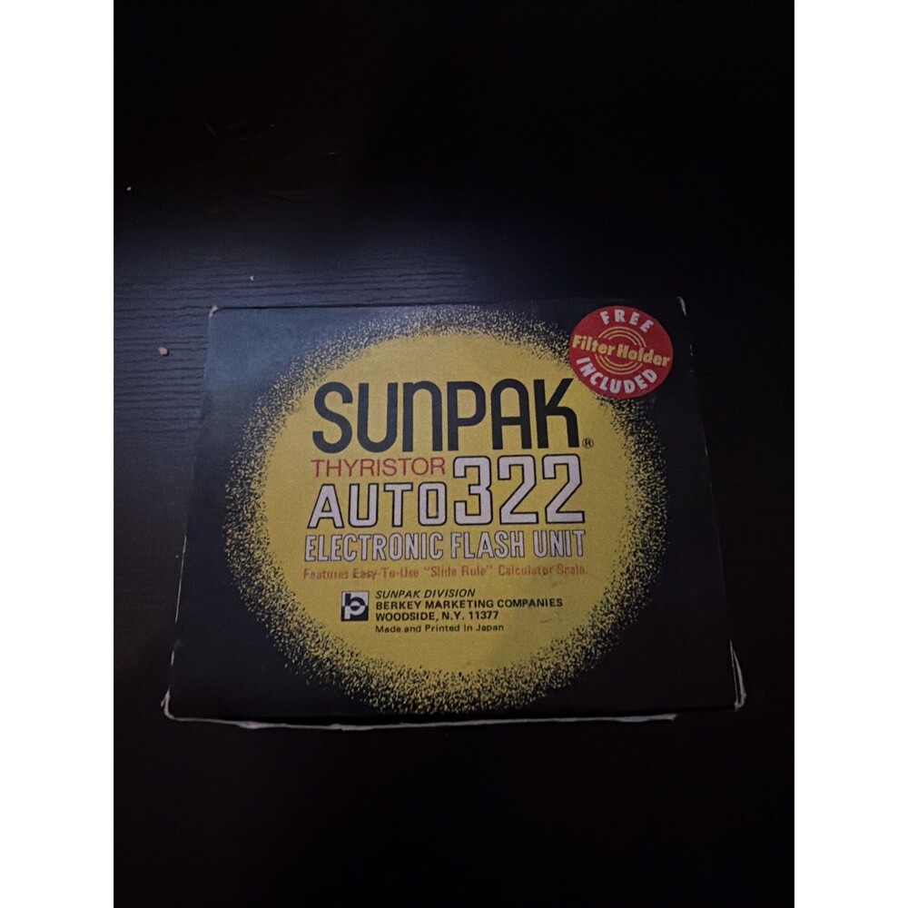 Sunpak Auto 322 Electronic flash, Tested, clean, nice vertical design (Boxed)